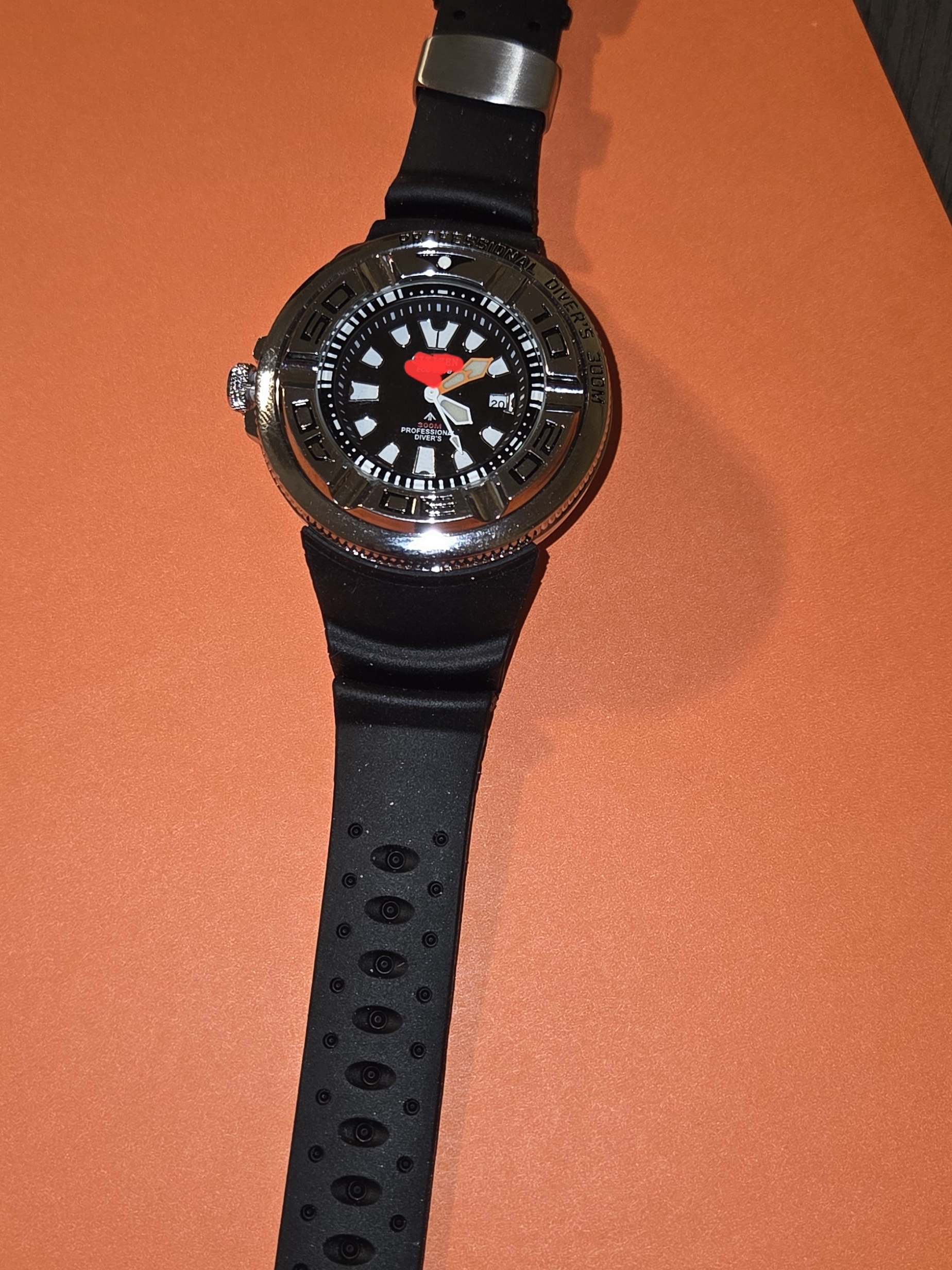 Diver Style Black Dial Stainless Bezel Rubber Strap Watch